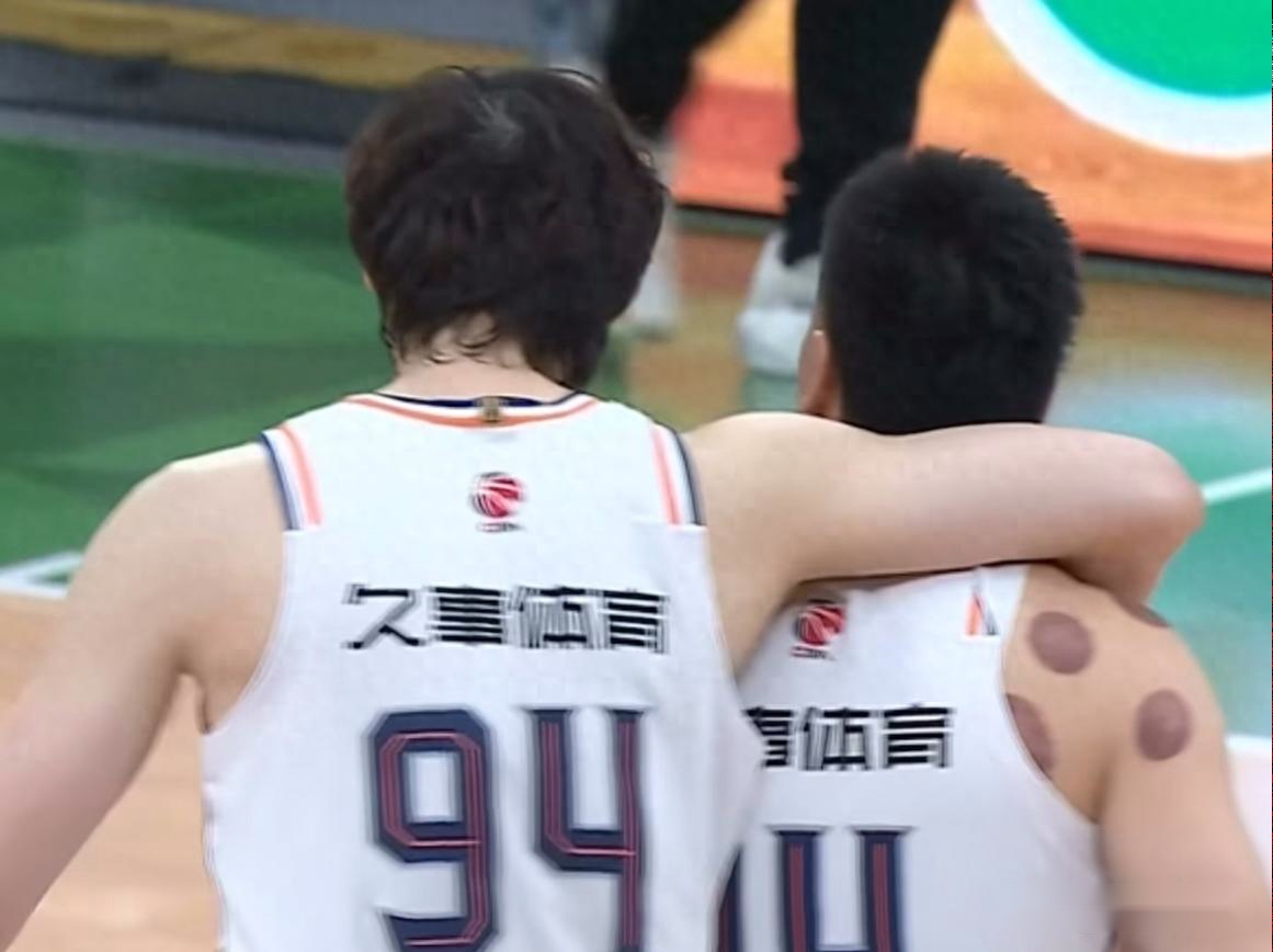 也使他成为
